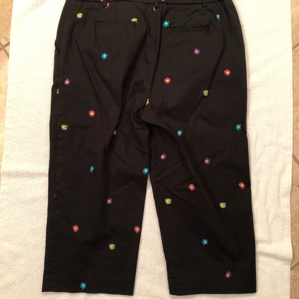 KIM ROGERS CAPRI BLACK JEANS - Picture 4 of 5